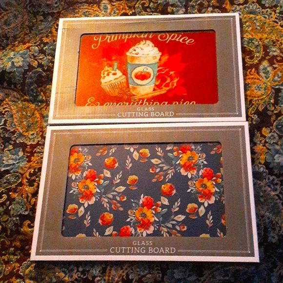 Nantucket Distributing Other - Glass cutting boards